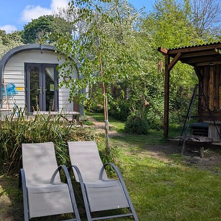 Villa Emlyn'S Coppice - Luxury Woodland Glamping à Holywell  Extérieur photo