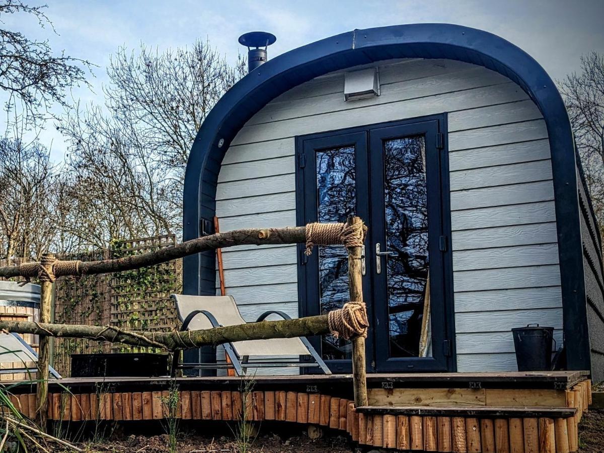 Villa Emlyn'S Coppice - Luxury Woodland Glamping à Holywell  Extérieur photo